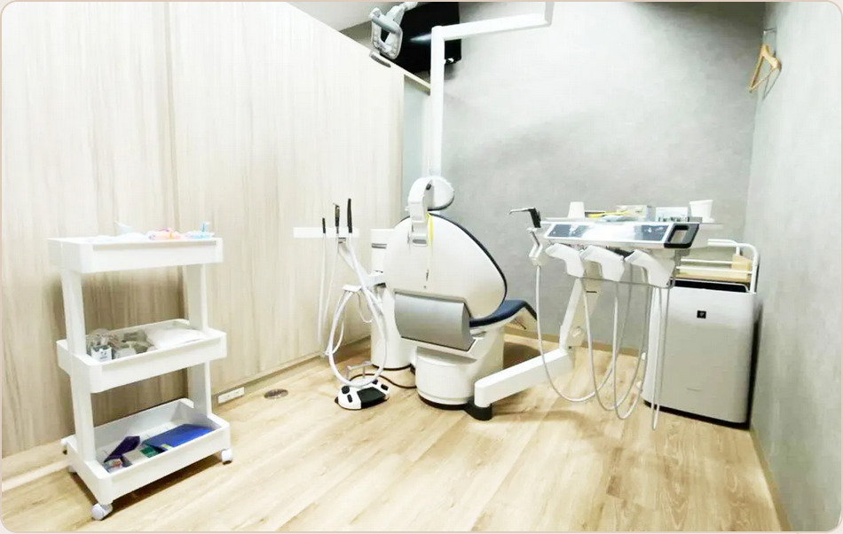 ①受付②診療チェア③診療・キッズスペース