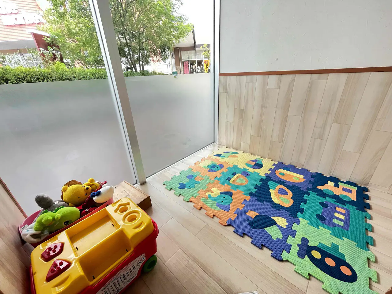 【南橋本駅徒歩10分】【日曜診療】インプラント治療を熟知している執刀医が、治療を一貫して行う安心の治療