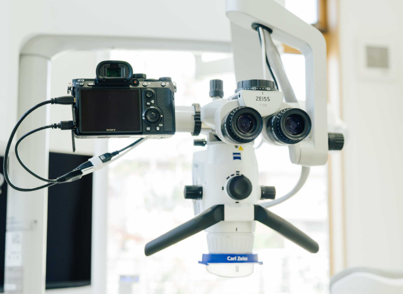 CTとマイクロスコープを活用し、再発を防ぐための根管治療を実現