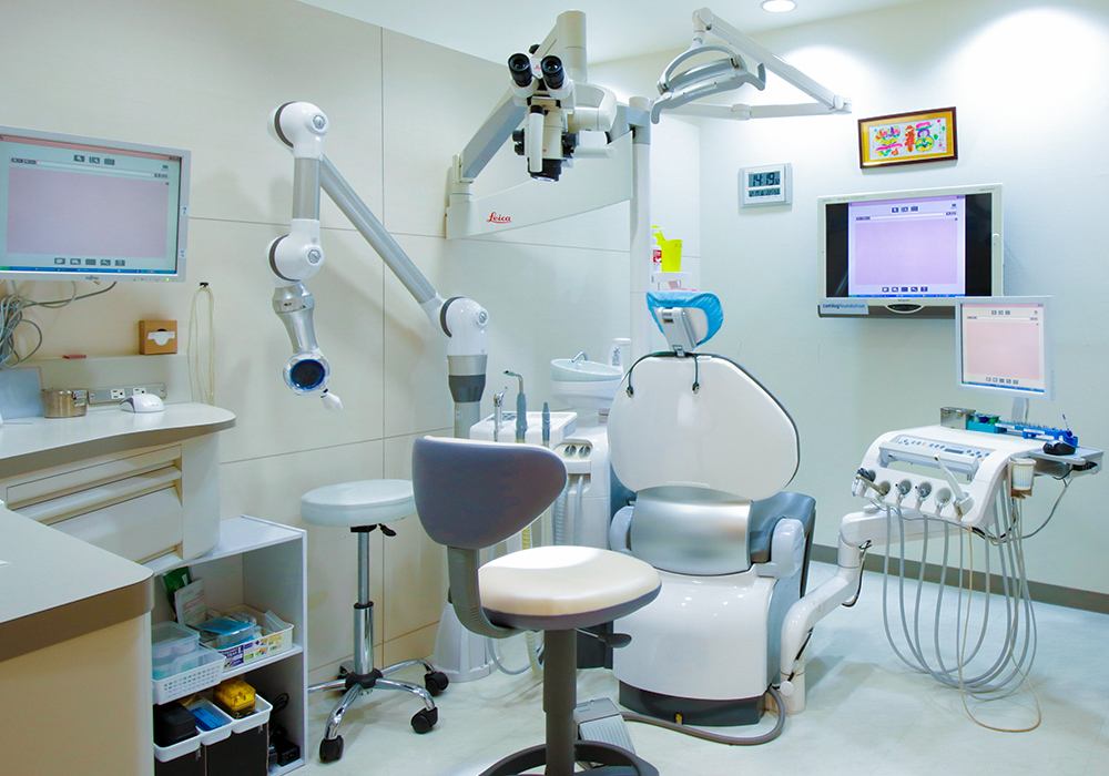 ①受付②カウンセリングルーム③診療室