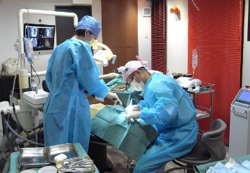 虫歯が隠れているかもしれません