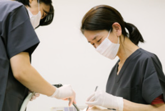 歯周病を防ぎ、天然の歯を末永く保ちましょう