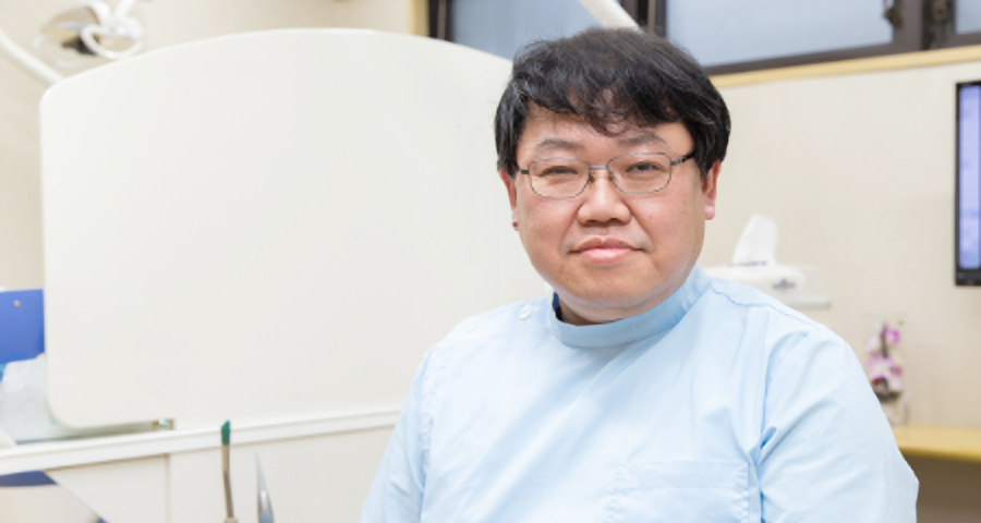 院長の日高 基雄