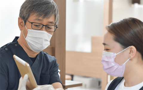 お口の悩みを伺い無理のない予防プランを立てます