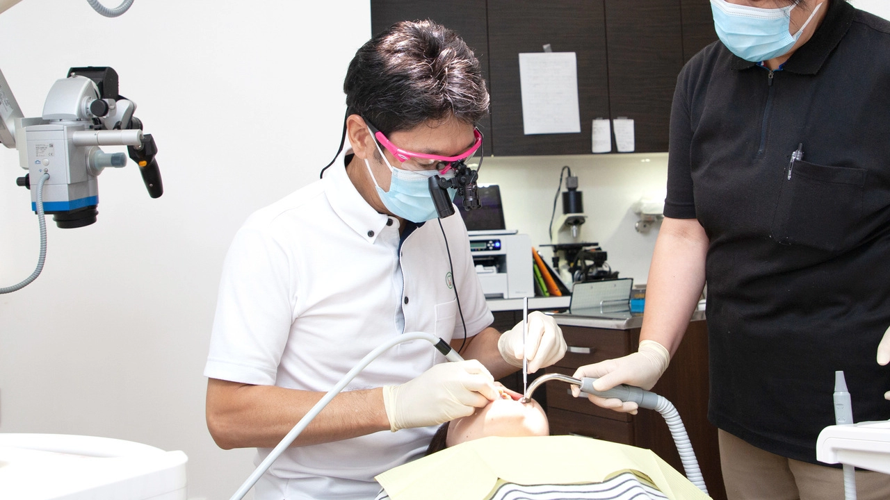 見えない部分まで正確に治療