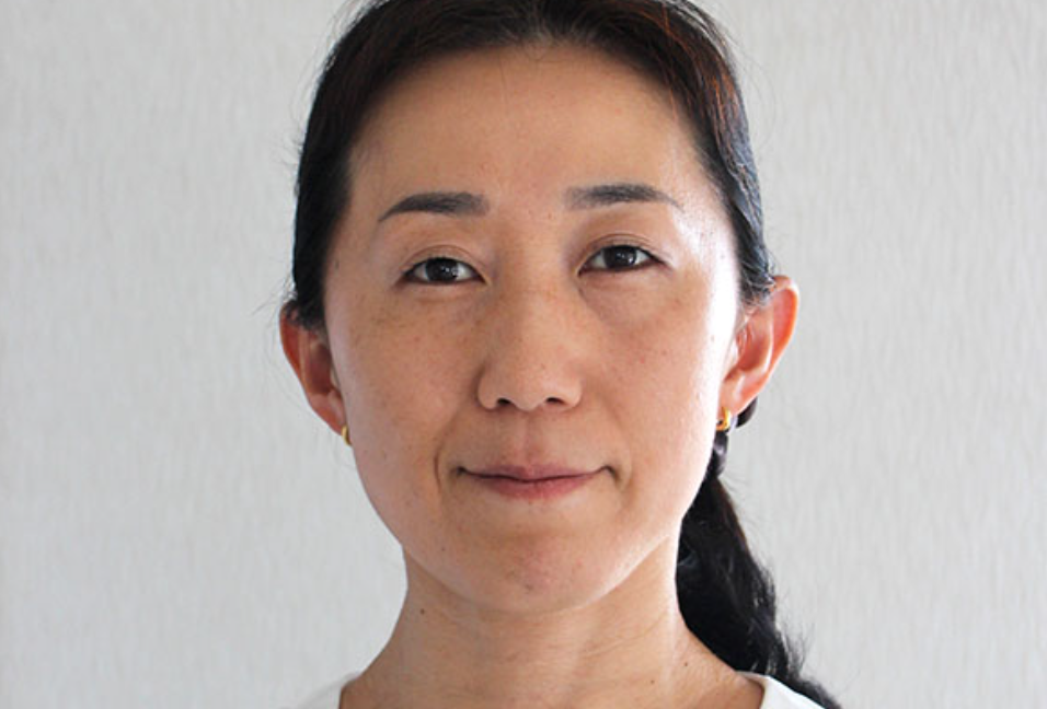 院長の河井　昌子