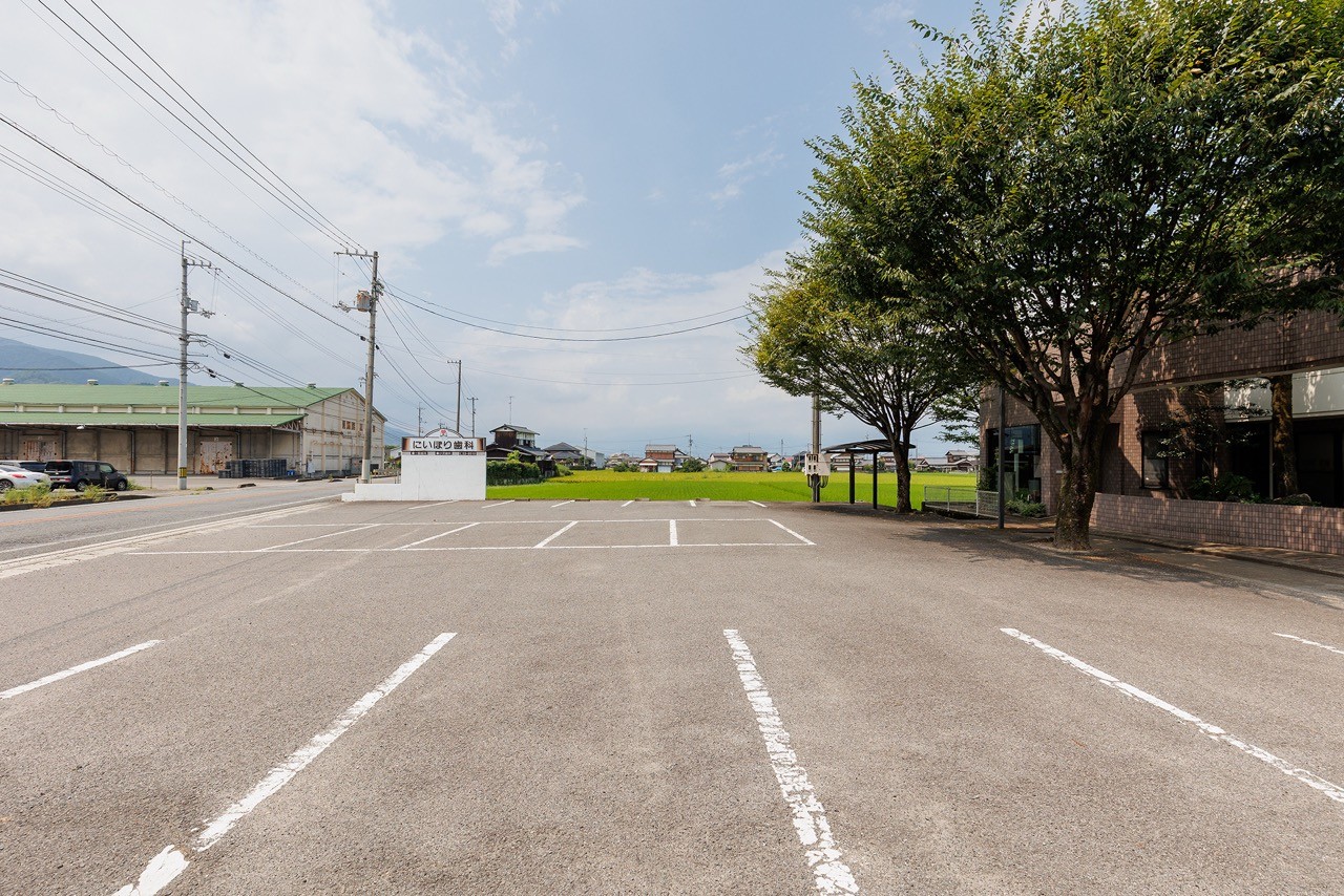 【ネット予約可・駐車場完備】総合的な歯科医療で地域の健康を支えるにいぼり歯科