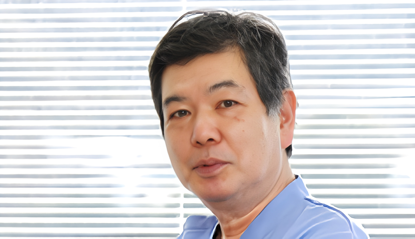 院長の土方　周