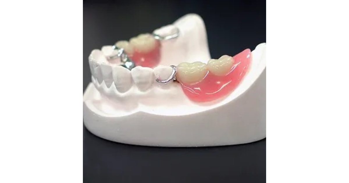 快適で自然な入れ歯を提供