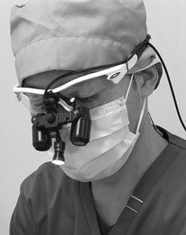 院長の奥平　洋介