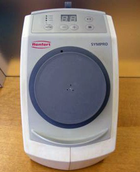 PMDCという義歯を傷つけずに清掃する洗浄機です