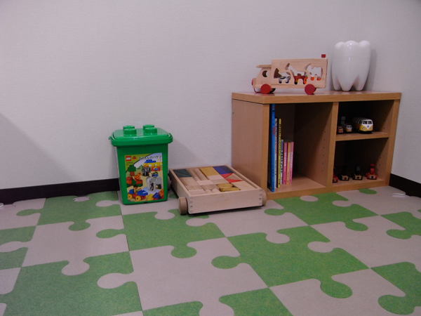 【佐佐木記念館バス停徒歩1分・駐車場完備】やさしい説明と丁寧なケアを大切にし、安心して相談できる 伊東歯科医院