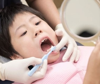 定期的にチェックすることで健康な歯を保つ
