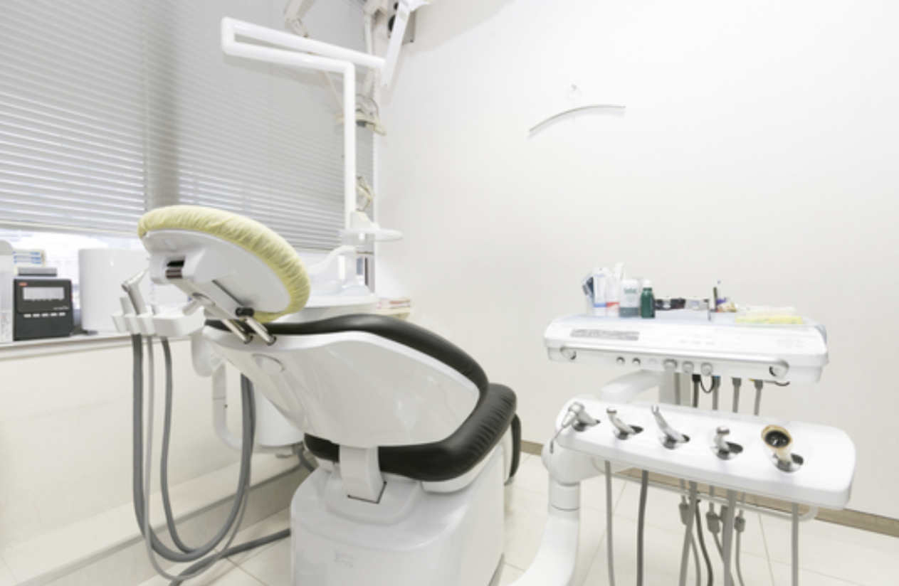 都庁前駅徒歩1分 治療の痛みを軽減する寺前歯科