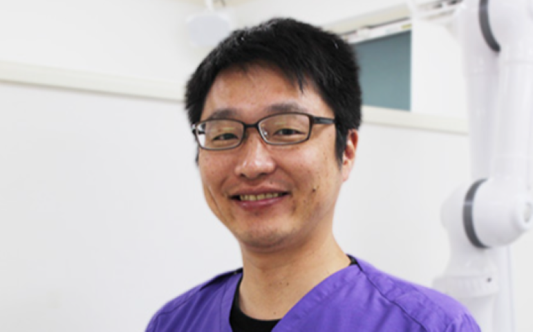 院長の越宗 絢二郎