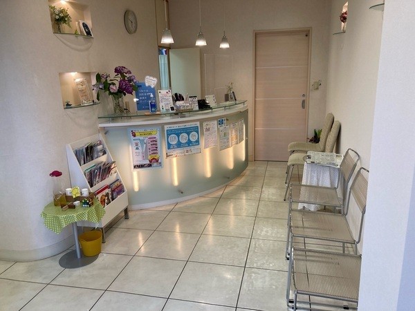 【東京塚町バス停から徒歩2分】小児から大人まで状態に応じた診療を行う本田デンタルケア