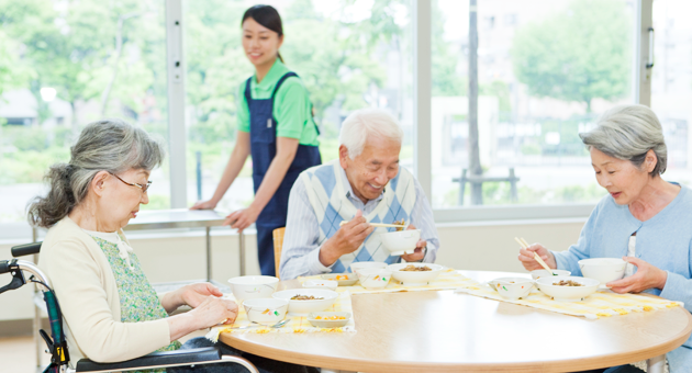 入れ歯でお悩みの方へ