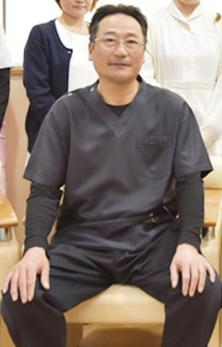 院長の柳沢 淳一