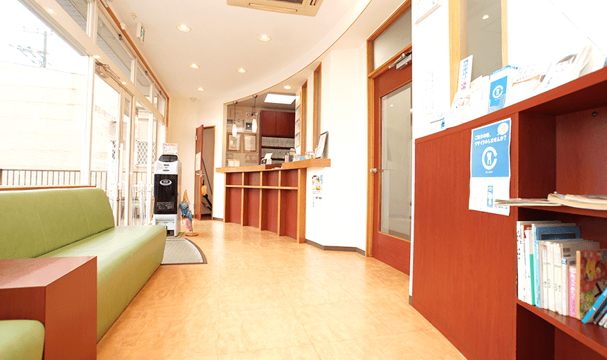 ①受付②待合室③診療ユニット