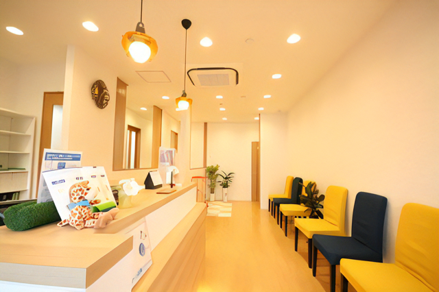 【西武多摩川線　新小金井駅から徒歩1分】【FMSインプラント研究会所属医師在籍】優しい歯科医療・質の高い医療を目指す小金井ファーストデンタルクリニック