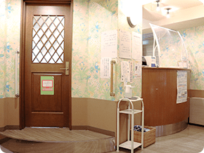 【鶴見駅東口 徒歩5分】【平日18時まで診療】【日本補綴歯科学会指導医 在籍】個別の悩みに寄り添い、高度な補綴・インプラント治療を提供する加藤デンタルオフィス