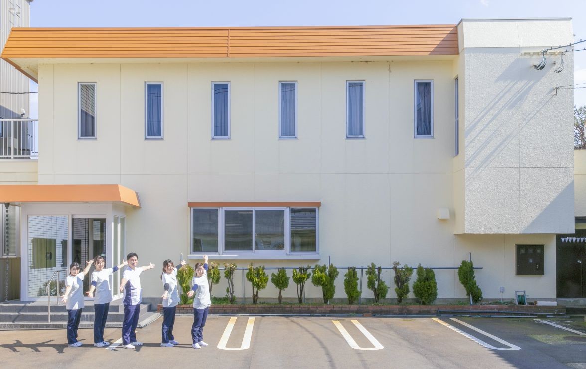 【鯖江駅 出入口 徒歩9分】日本矯正歯科学会認定医が幅広い矯正治療に対応するほそい矯正歯科クリニック