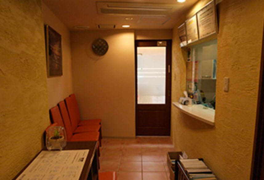 【府中駅から徒歩3分】【40年以上の実績を持つ府中市歯科医師会所属】女性院長が丁寧に診療する橋本歯科医院