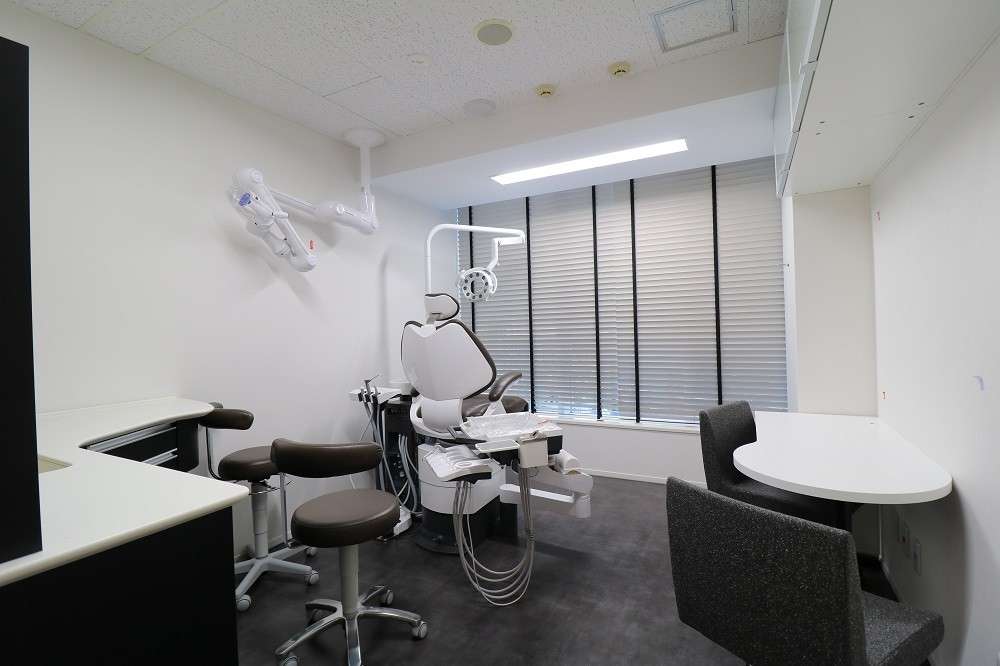 【自費（自由）診療専門】品川駅港南口徒歩5分、土日祝も診療。少ない痛み、少ない負担で提供できる歯科治療を目指して。