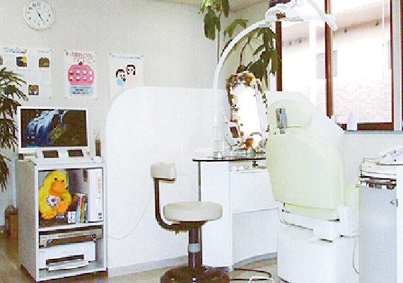 ①待合室②診療室