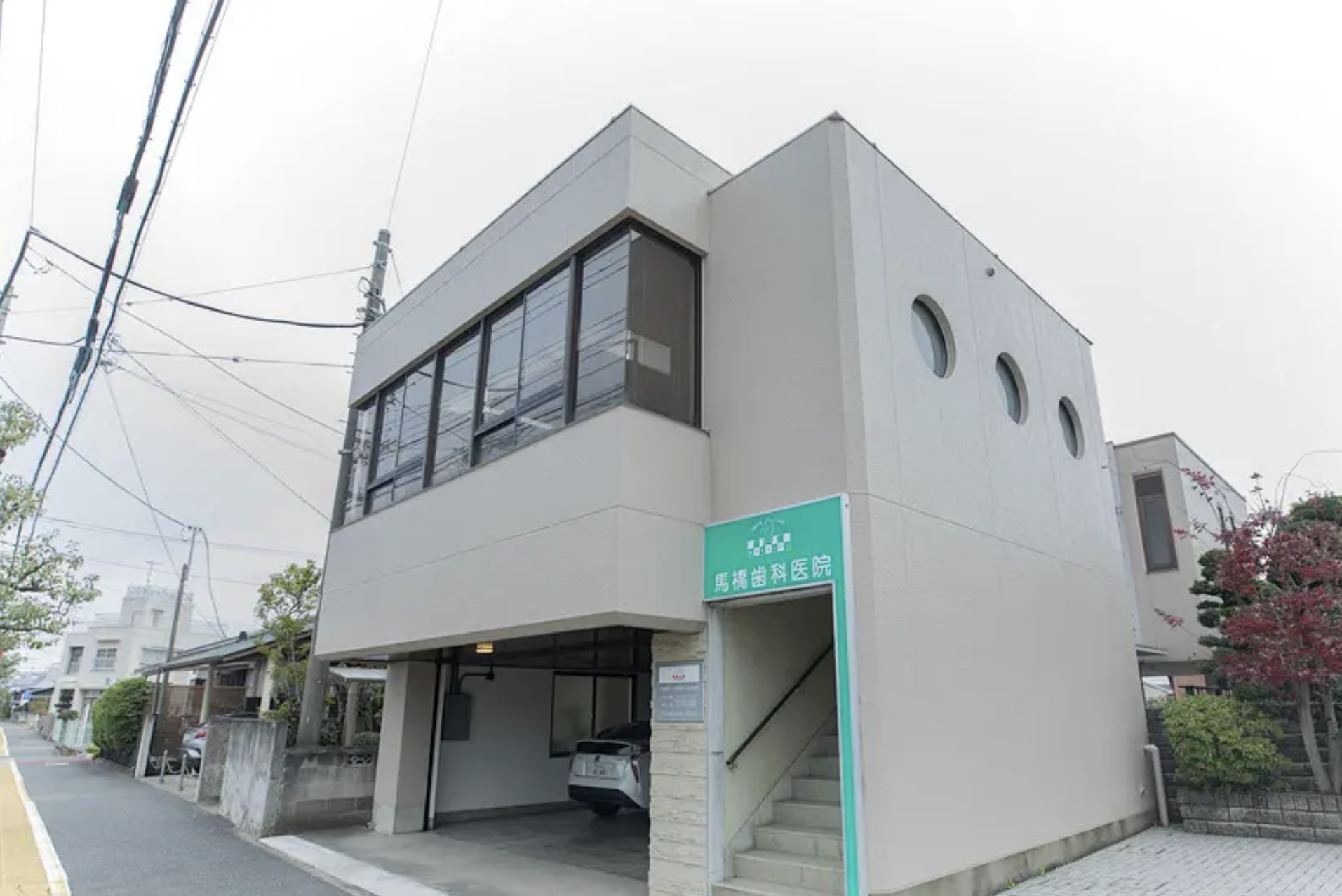 医院外観・待合室・診療室