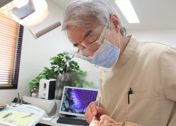 睡眠時間や間食の習慣についてもお聞きし、生活を見直すことで顎への負担を減らすサポートをしています。