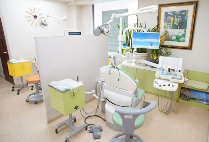 【初石駅から徒歩1分】総合歯科治療を提供するひまわり歯科医院