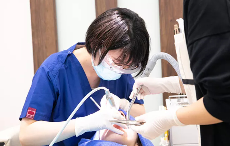 最新技術と経験で、痛みのない快適な治療を実現