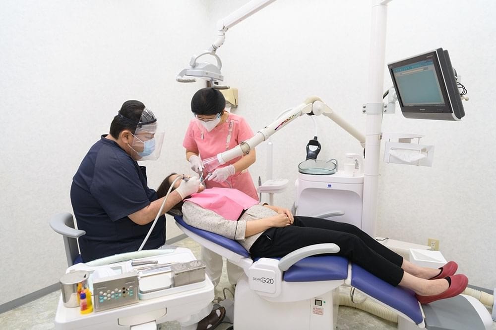 患者様一人ひとりに合わせた診断と治療で、安心できる口臭対策を行っています。