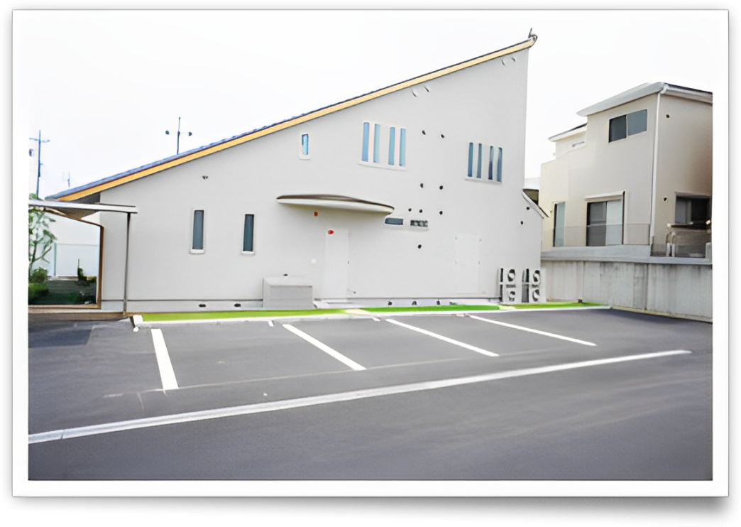 星ケ丘駅西口より徒歩14分【駐車場完備】バリアフリー設計を採用する花野歯科医院