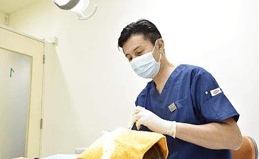 院長の西澤 克哉