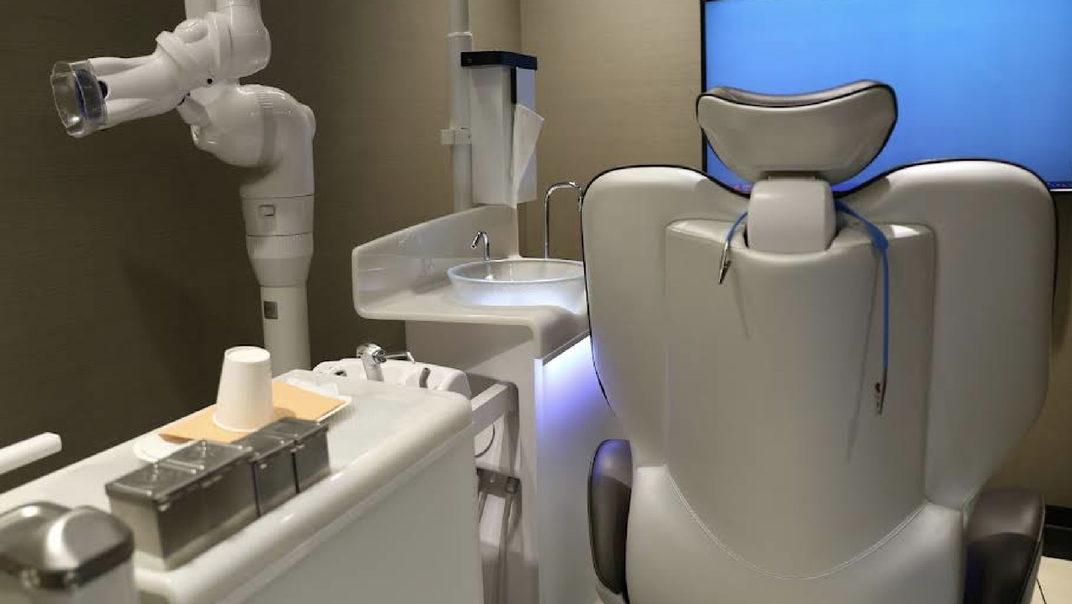 下北沢駅徒歩3分、精密治療と予防に特化した下北沢井上デンタルクリニック