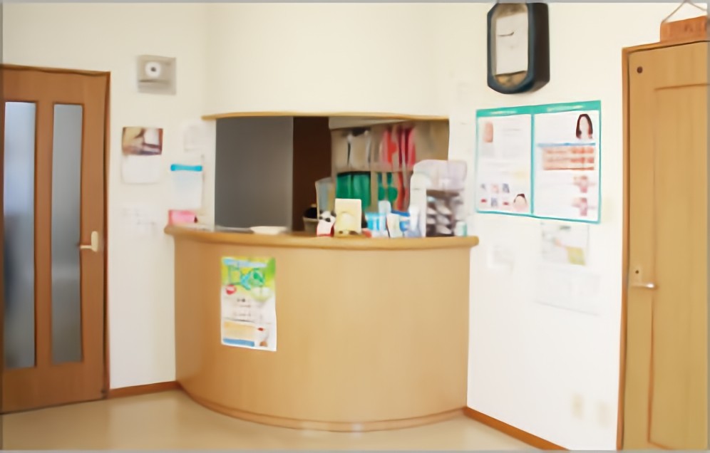 【駐車場完備・土曜診療】丁寧な診査と将来を見据えた診療を提供する今治市北日吉町のあさひ歯科