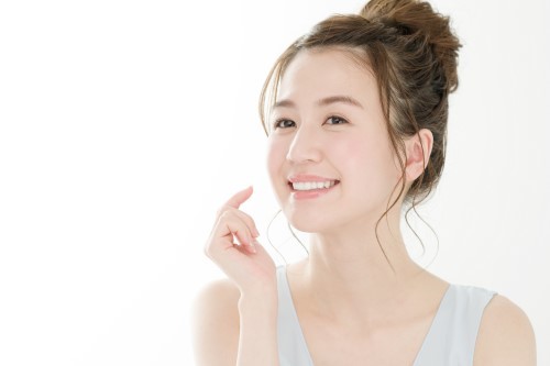 自然な色合いと噛み心地を確認しています