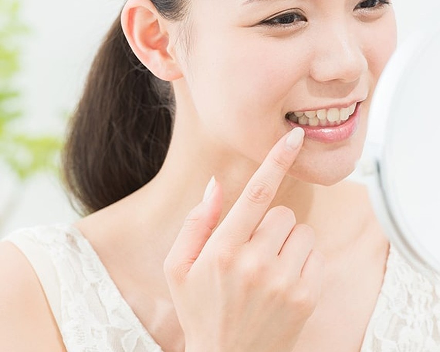 歯だけでなく口内炎や怪我など、お口の症状が気になる場合は歯科口腔外科を受診しましょう