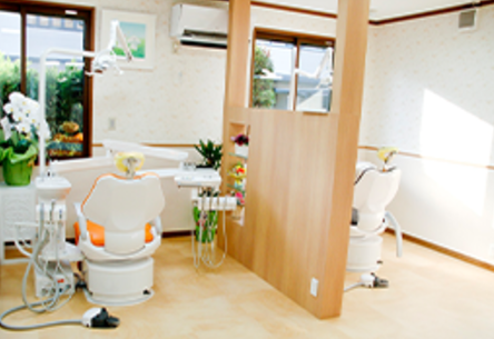 【土曜日診療対応】【駐車場完備】患者様に優れた歯科医療サービスを提供することをモットーとしたクリニック「あやかデンタルクリニック」