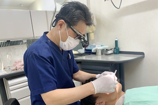 地域に密着したホームドクターとして、患者様が生涯にわたり「噛む喜び」を実感できる歯科医療を目標に掲げています。