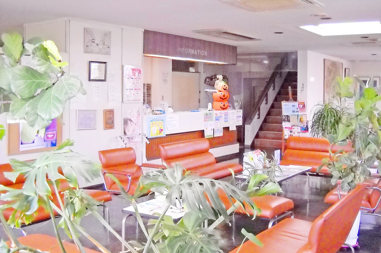 【ネット予約可・火金20時まで診療】将来を見据えた診療で、歯の健康を長く支えるライオンズ北勢歯科