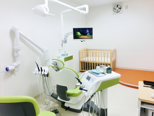 小さなお子様連れの方のための診察室もございます