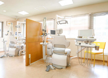 ①入口②待合スペース③治療室