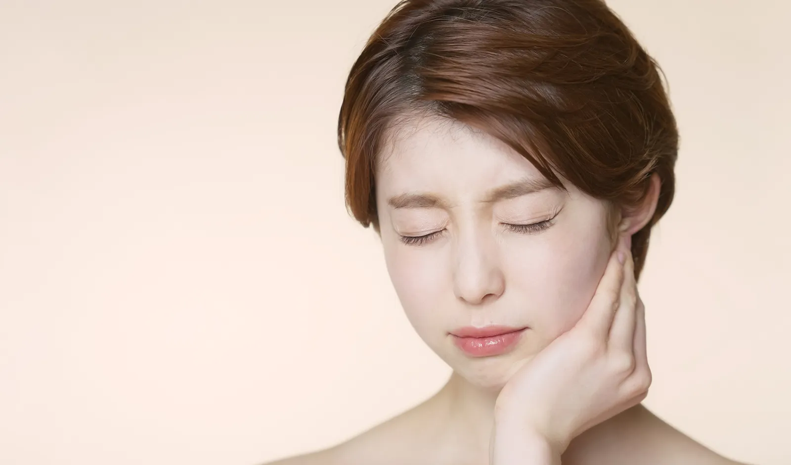 難症例の親知らずの抜歯や顎関節症の治療、口腔内のできものや粘膜疾患の診断・治療を行っています