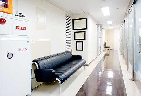 【東京駅 八重洲南口 徒歩1分】歯をなるべく抜かない治療を心がけています