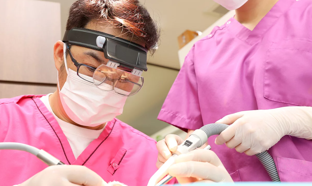 高倍率ルーペを用いた根管治療