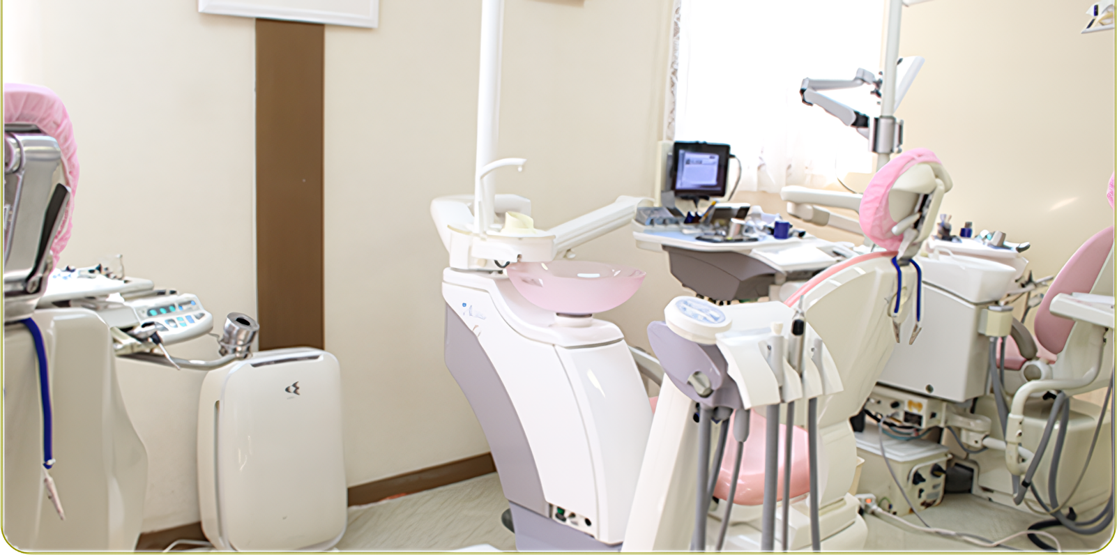 ①②医院外観③診療スペース