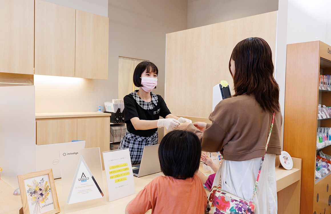 【土日診療・キッズスペース完備】すまいる総合歯科クリニックが目指す、家族で安心して通える総合歯科医療